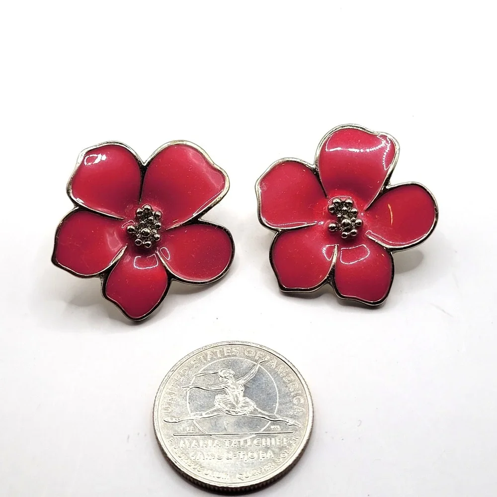 Pink‎ Enamel Flower Stud Earrings Trimmed in Gold